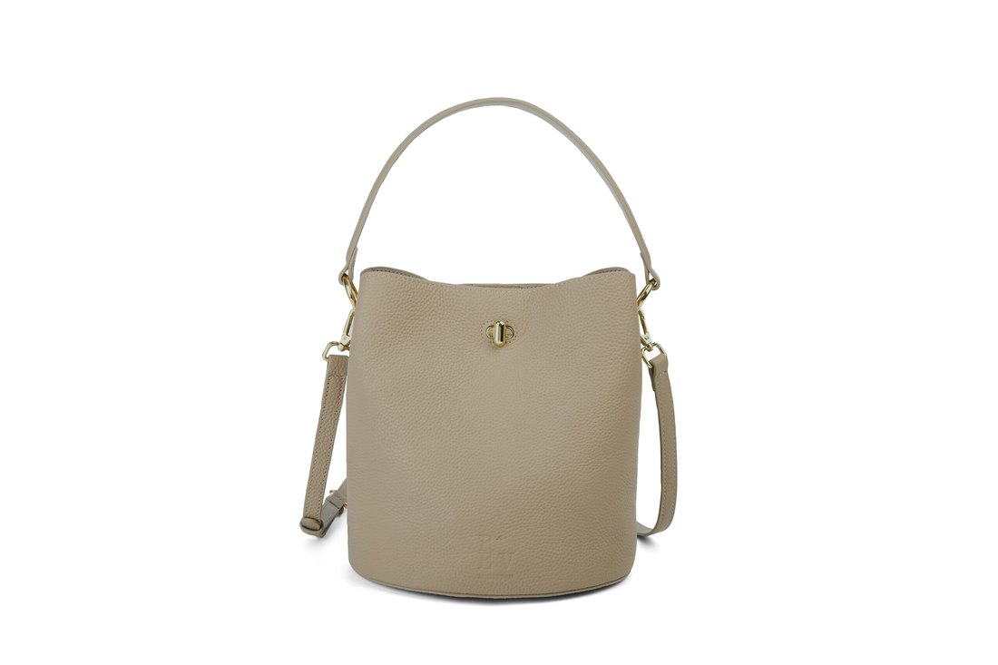 The Flevo bucket bag in taupe grain leather